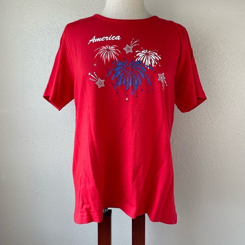 America Short Sleeve Fireworks Top Size L EUC